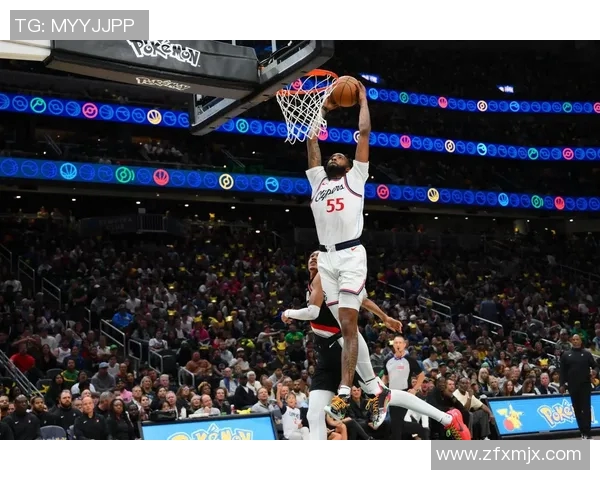 快船队季后赛席位争夺战激烈展开球迷期待球队逆袭表现