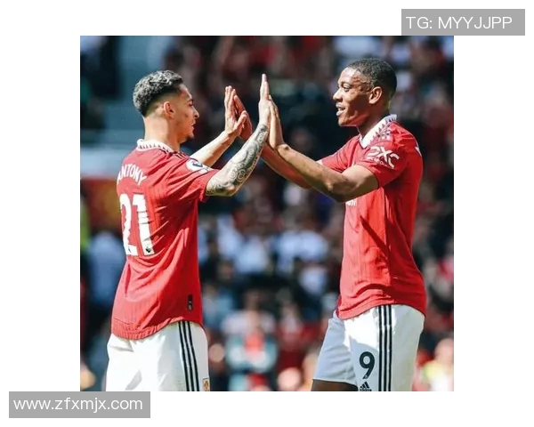 曼联重返巅峰之路新赛季展望与球迷期待的激情碰撞 曼联重返巅峰之路新赛季展望与球迷期待的激情碰撞