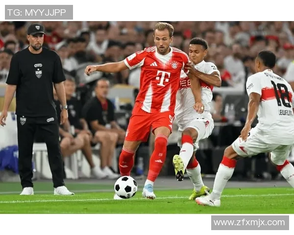 莱万三连助攻,拜仁慕尼黑继续德甲霸主之路 莱万三连助攻,拜仁慕尼黑继续德甲霸主之路